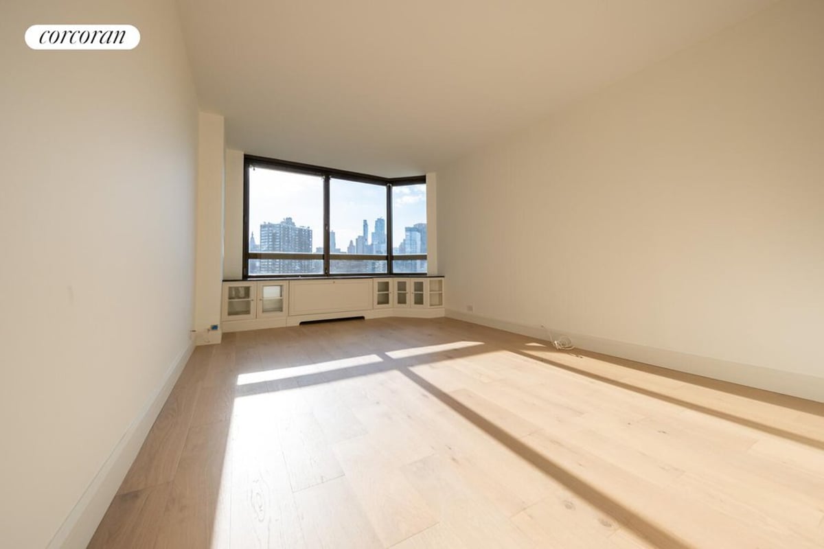 Photo for Manhattan Place - 630 First Avenue Condominium in Midtown East, Manhattan