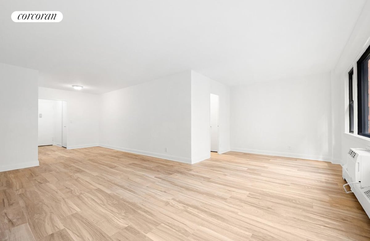 Photo for Gramercy Arms - 145 East 15th Street Cooperative in Gramercy Park, Manhattan