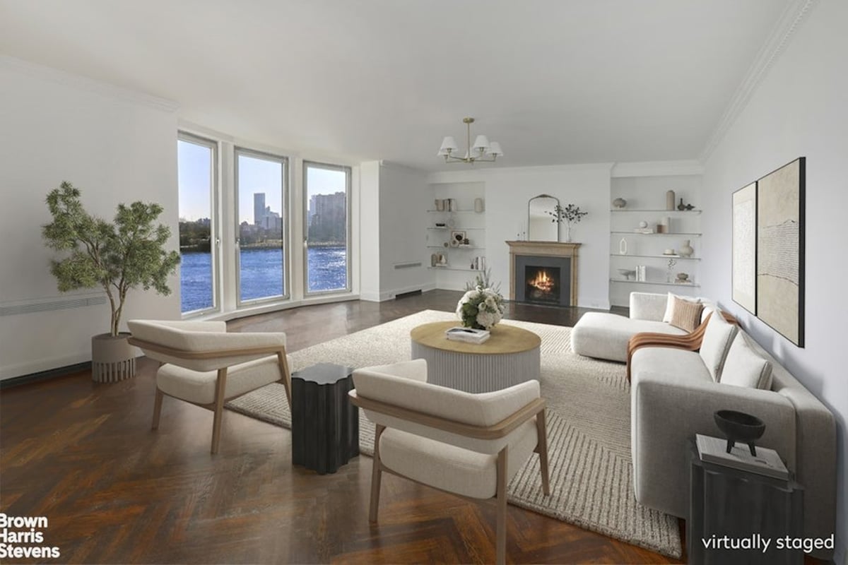 Photo for 1 East End Avenue - 1 East End Avenue Cooperative in Upper East Side, Manhattan