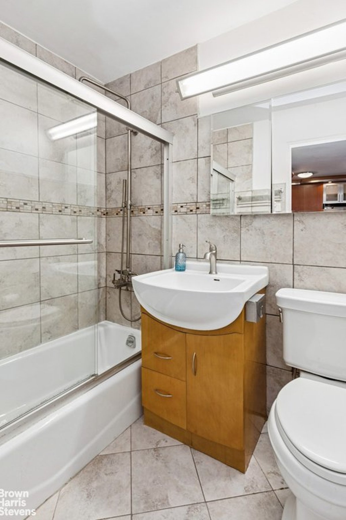 Photo for 330 3rd Avenue - 330 Third Avenue Cooperative in Gramercy Park, Manhattan