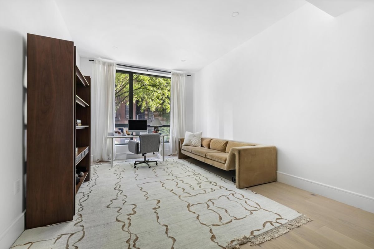 Photo for Minuet - 244 E 52nd Street Condominium in Midtown East, Manhattan