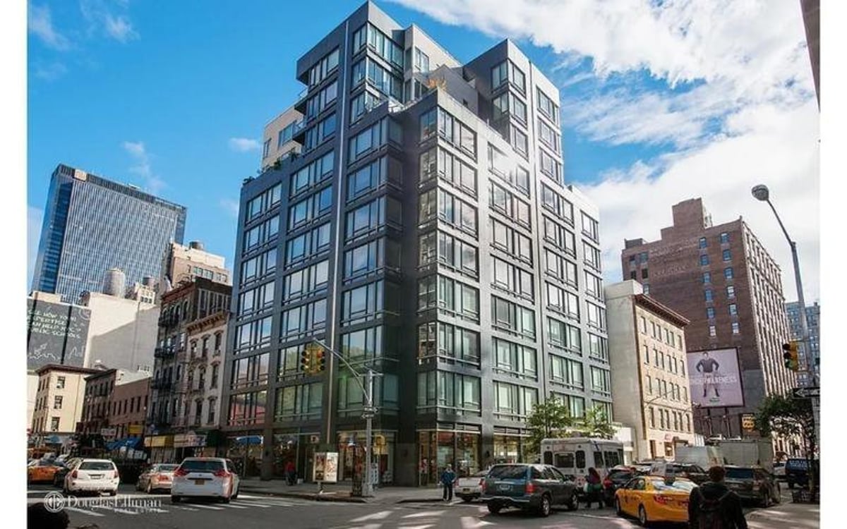 Photo for Onyx Chelsea - 261 West 28th Street Condominium in Chelsea, Manhattan