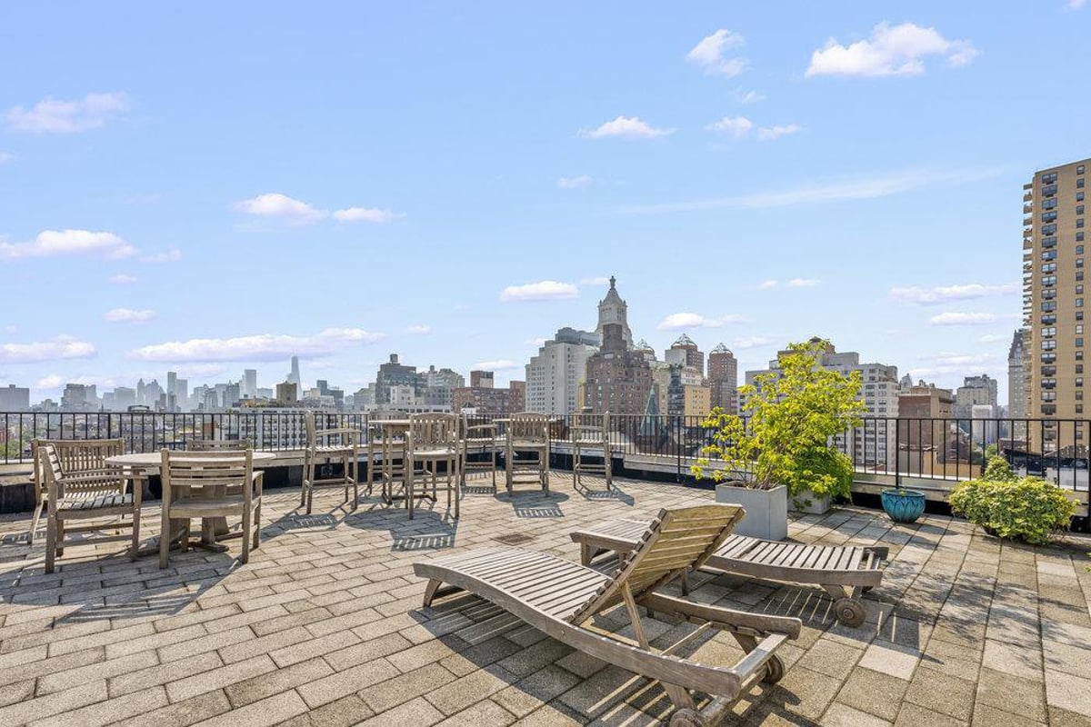 Photo for Rutherford Place - 305 Second Avenue Condominium in Gramercy Park, Manhattan