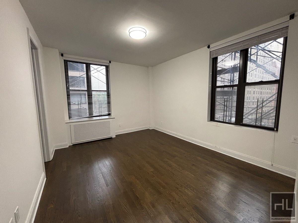 Photo for 200 West 58th Street - 200 West 58th Street Rental Building in Midtown, Manhattan
