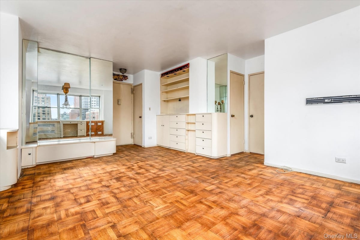 Photo for The Theso - 300 East 71St Street Condominium in Lenox Hill, Manhattan