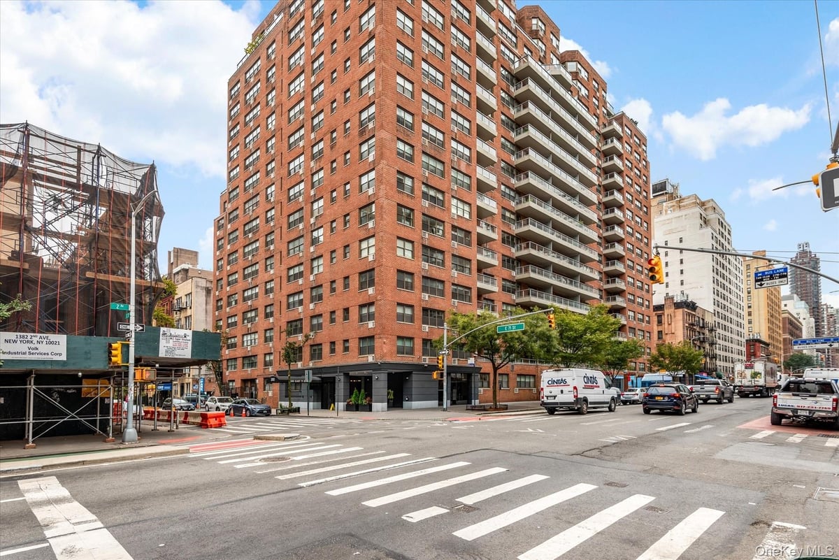Photo for The Theso - 300 East 71St Street Condominium in Lenox Hill, Manhattan