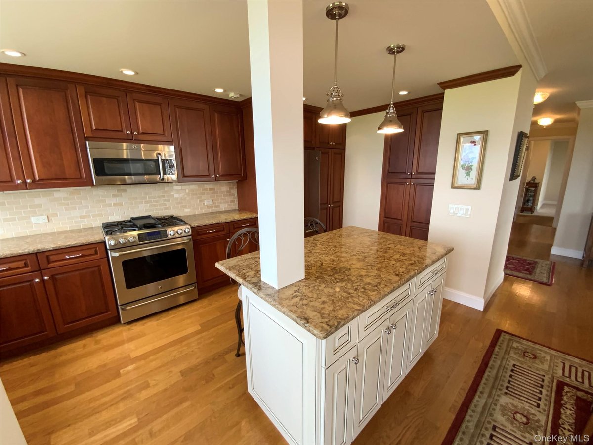 Photo for 269 Grand Central Parkway - 269 Grand Central Parkway Cooperative in Little Neck, Queens