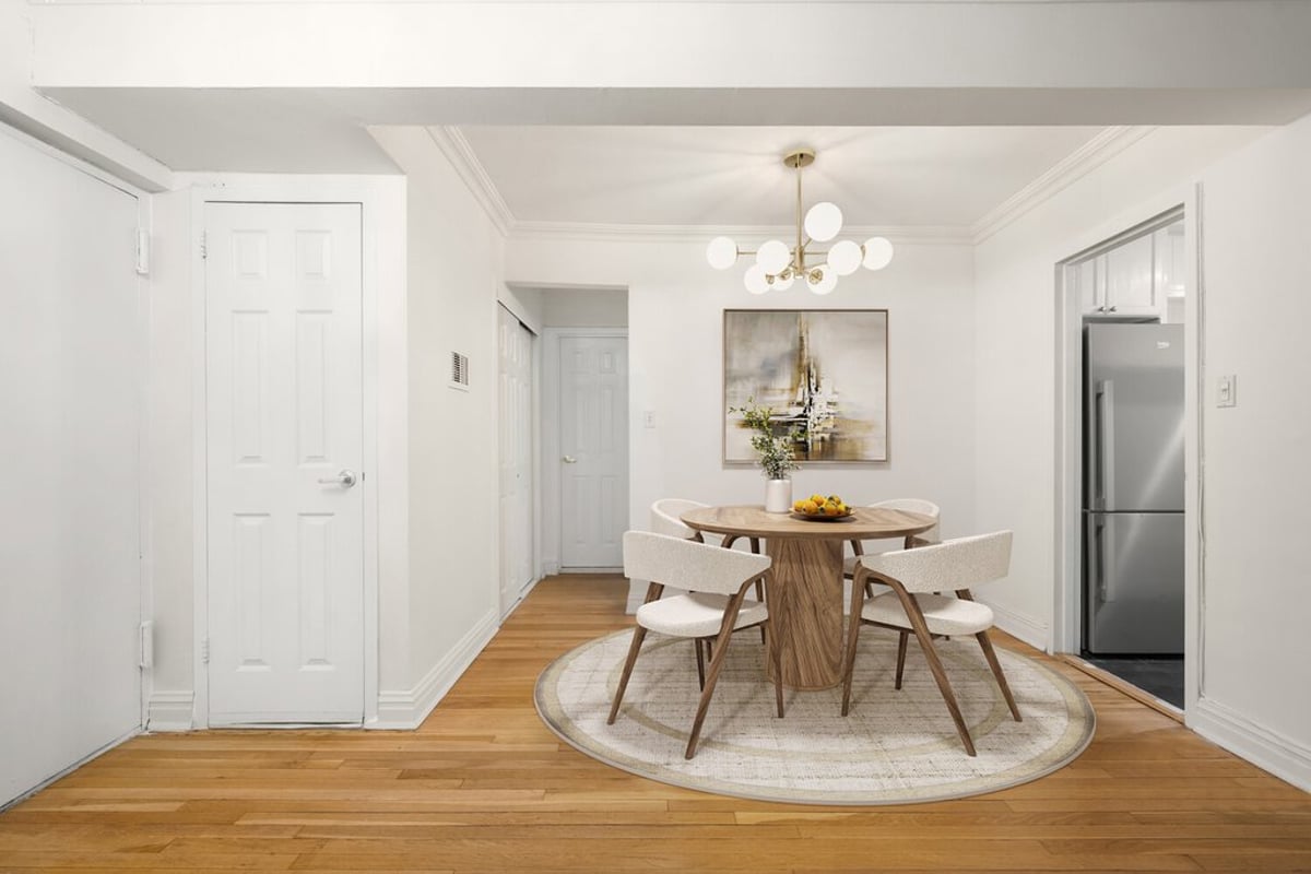 Photo for Charing Cross House - 305 East 72nd Street Condominium in Upper East Side, Manhattan