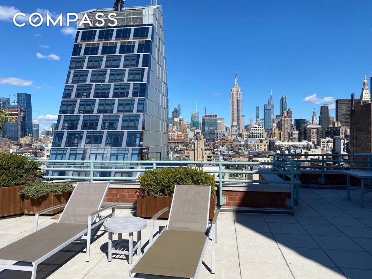 Photo for Grosvenor House - 22 West 15th Street Condominium in Greenwich Village, Manhattan