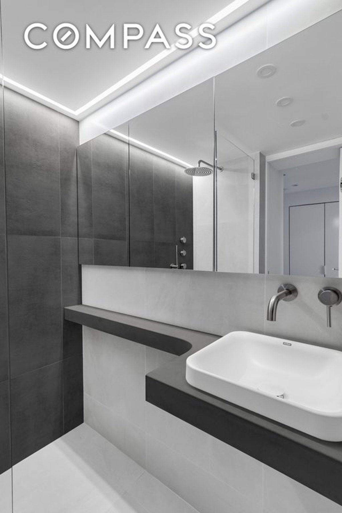 Photo for The Berkeley House - 120 Central Park South Cooperative in Midtown, Manhattan