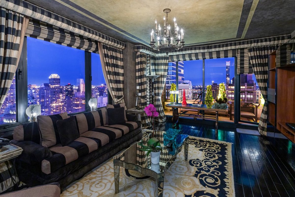 Photo for The Galleria - 117 East 57th Street Condominium in Midtown East, Manhattan