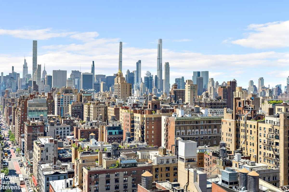 Photo for The Hayworth - 1289 Lexington Avenue Condominium in Upper East Side, Manhattan