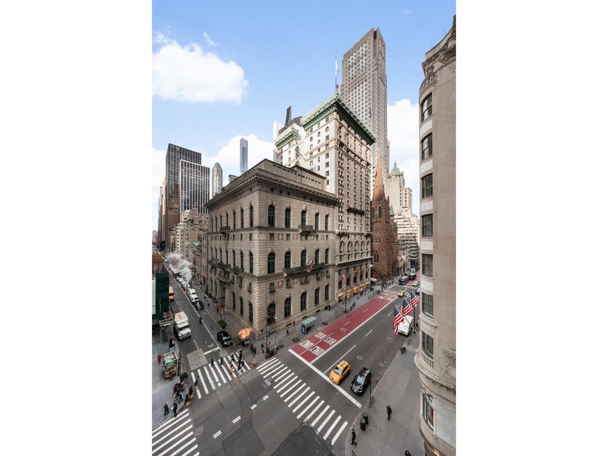 Photo for Mandarin Oriental Residences - 685 Fifth Avenue Condominium in Midtown, Manhattan