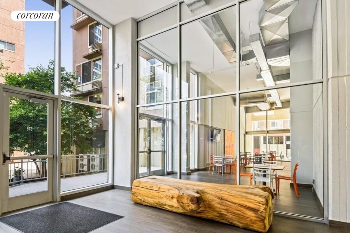 Photo for Island House - 555 Main Street Condominium in Roosevelt Island, Manhattan