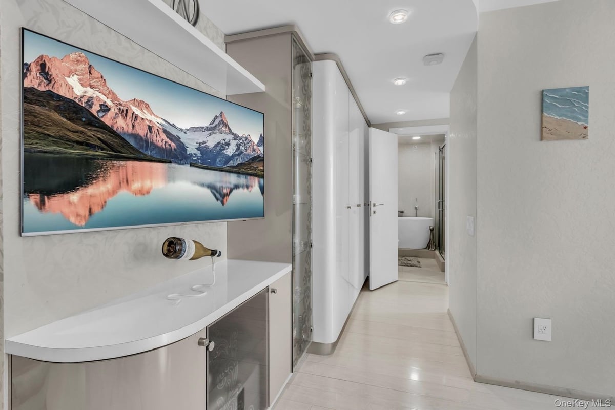 Photo for Mill Rock Plaza - 345 East 93rd Street Cooperative in Upper East Side, Manhattan