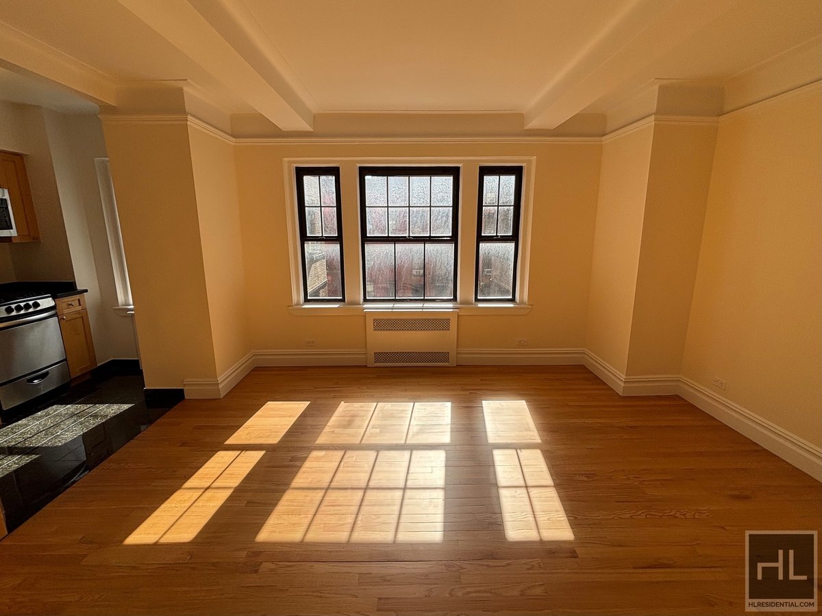 Photo for 95 Christopher Street - 95 Christopher Street Rental Building in West Village, Manhattan