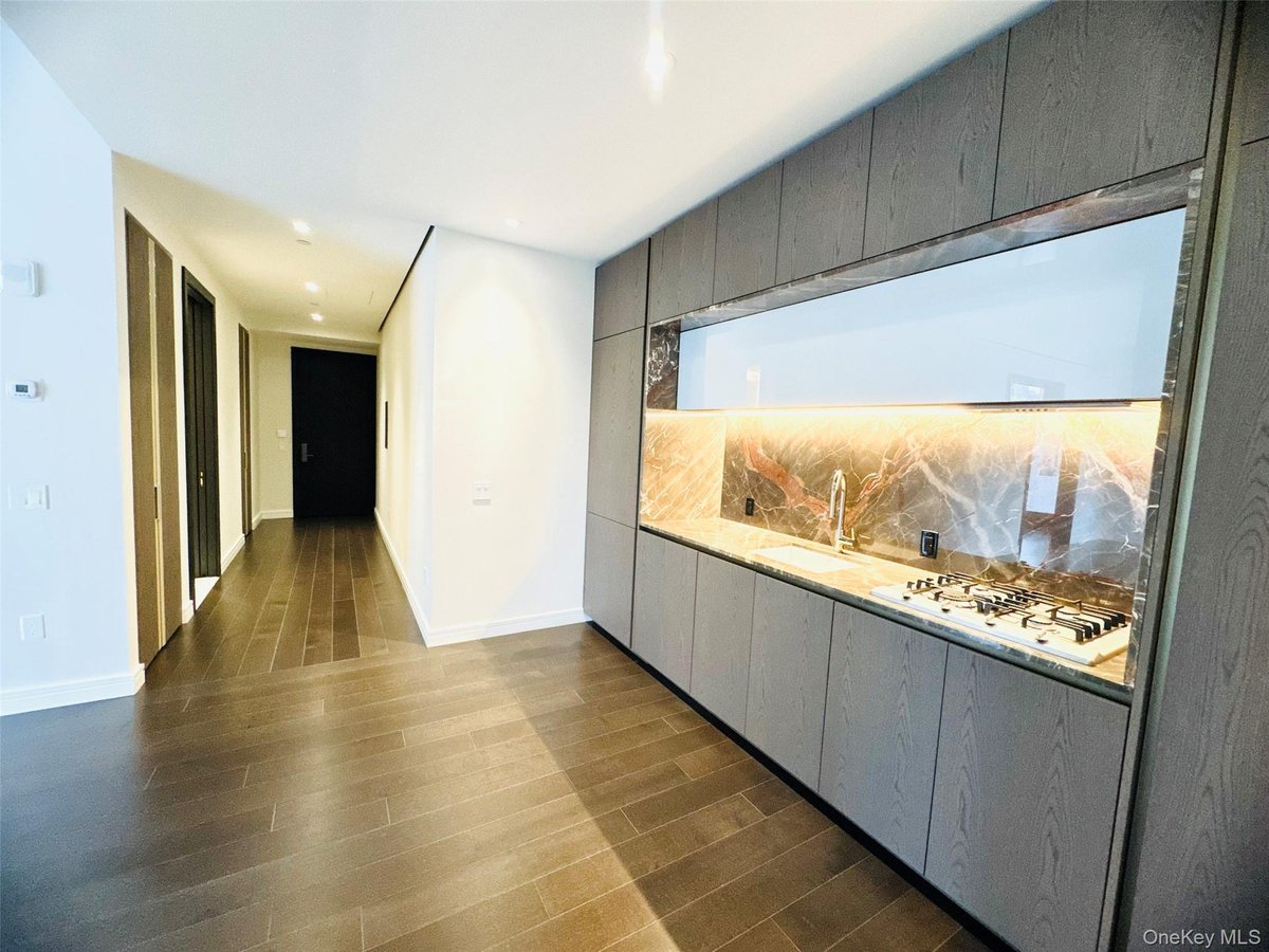 Photo for The Greenwich - 125 Greenwich Street Condominium in Financial District, Manhattan