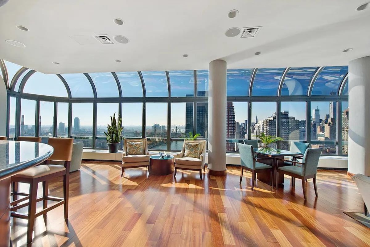 Photo for The Promenade - 530 East 76th Street Condominium in Upper East Side, Manhattan