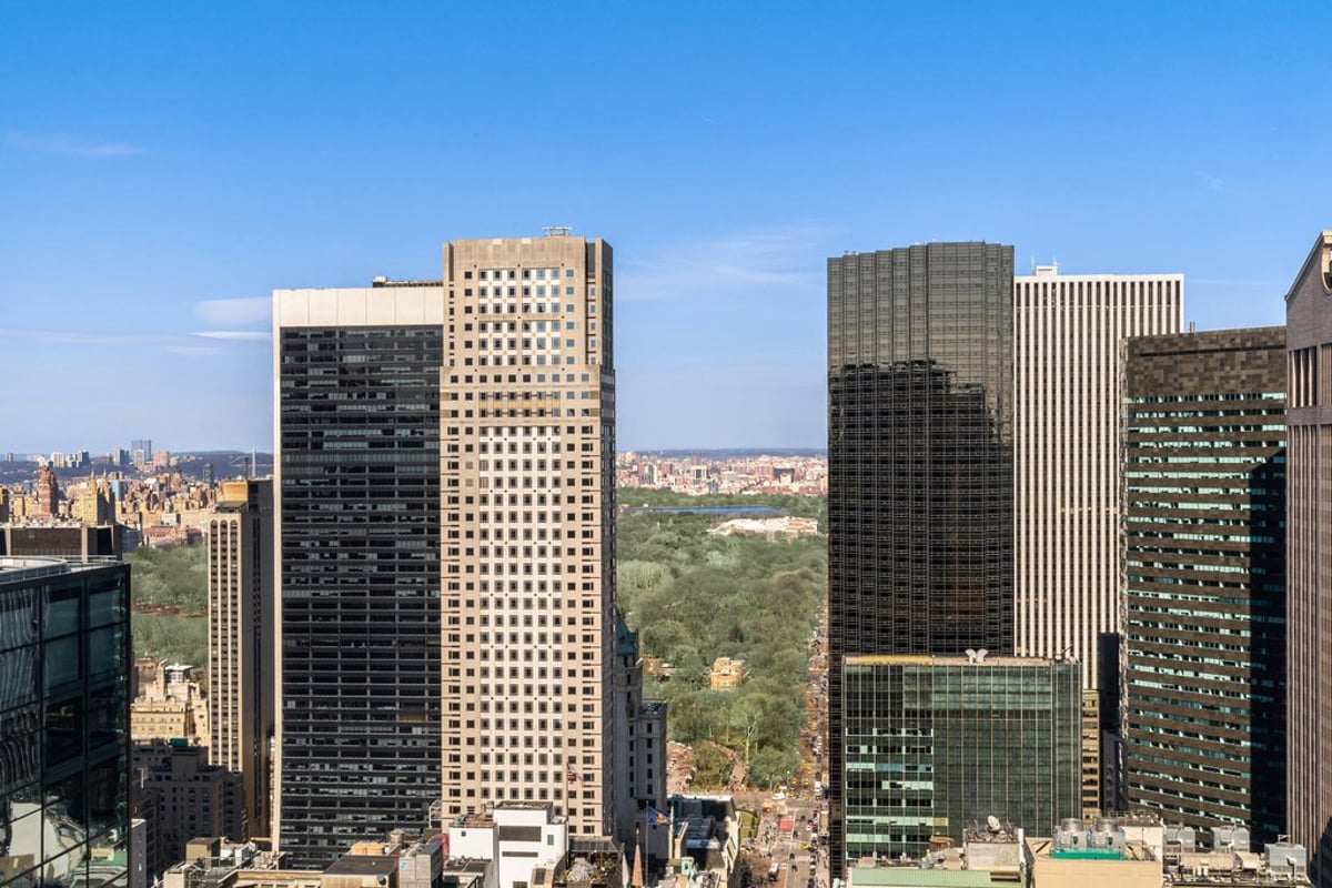 Photo for Olympic Tower - 641 5th Avenue Condominium in Midtown, Manhattan