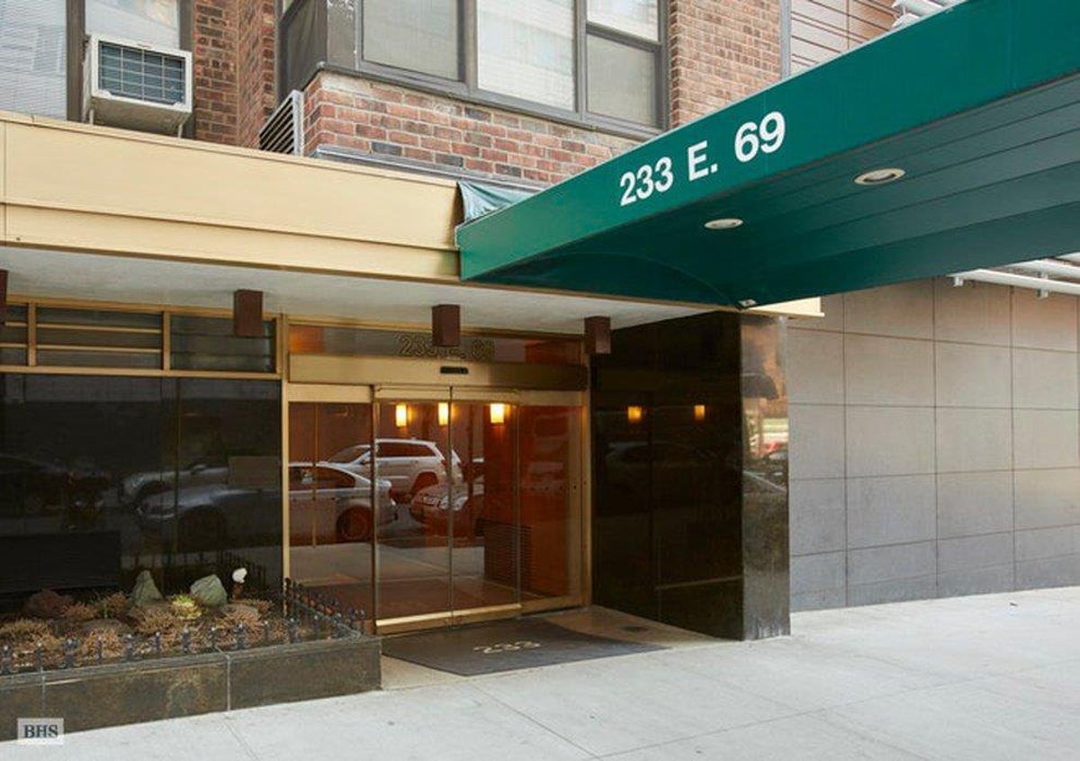 Photo for 233 East 69th Street - 233 East 69th Street Condominium in Upper East Side, Manhattan
