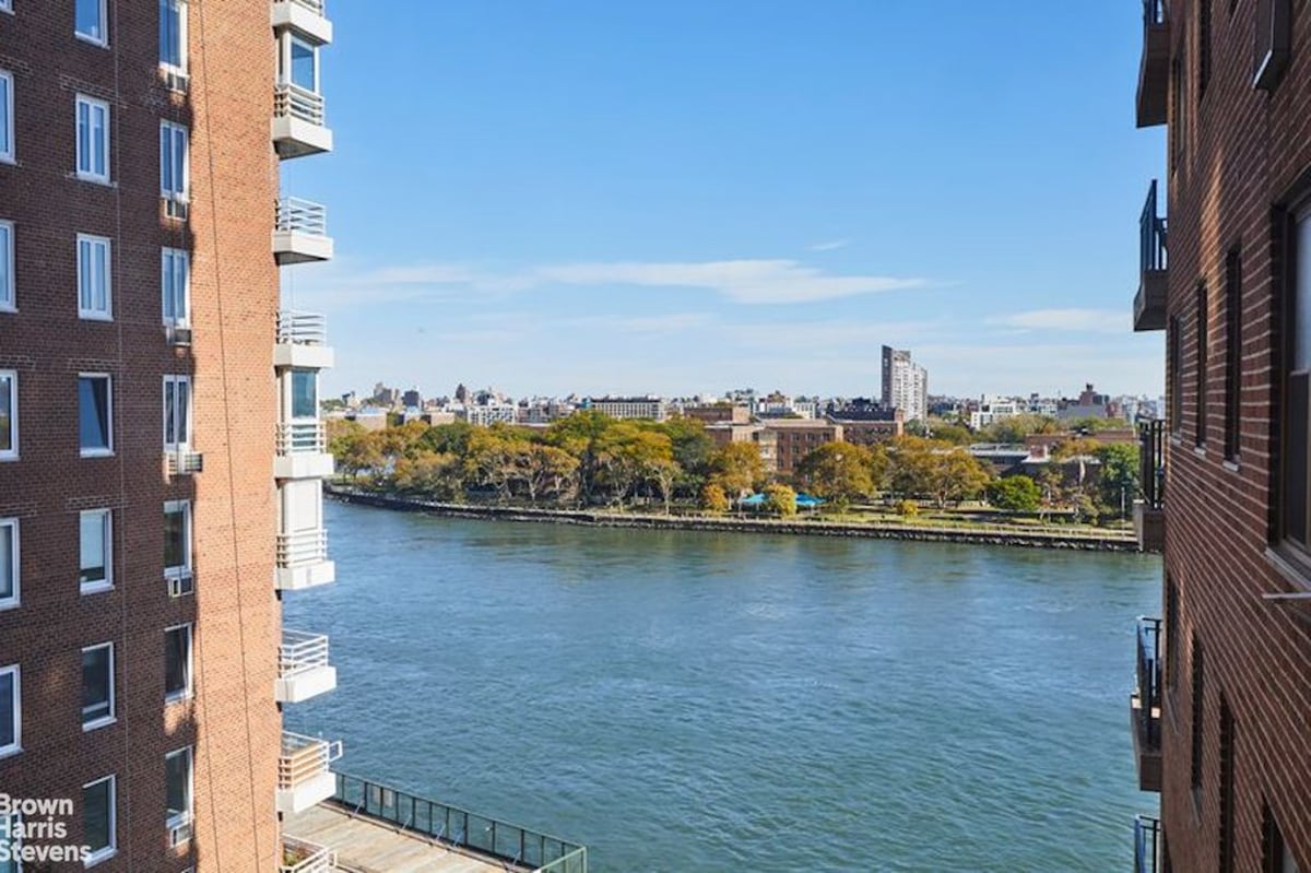 Photo for Riverview South - 55 East End Avenue Cooperative in Upper East Side, Manhattan