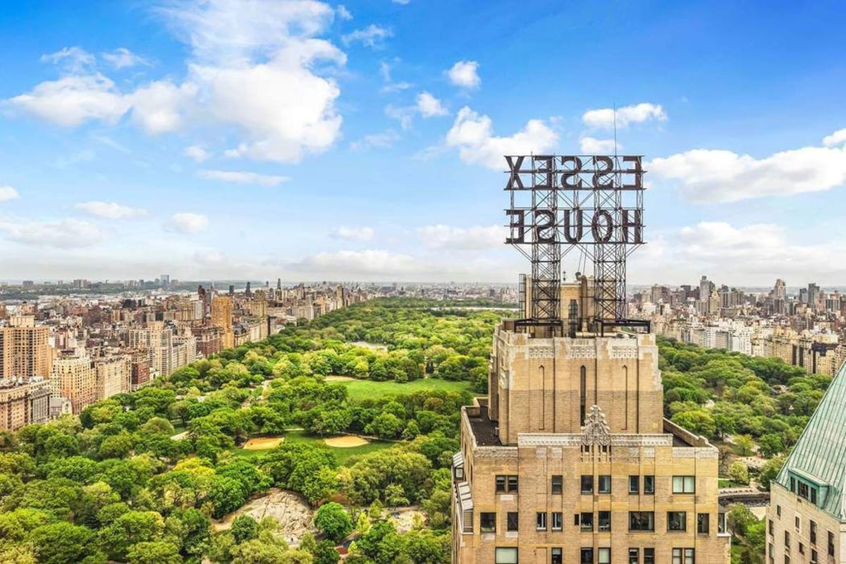 Photo for One57 - 157 West 57th Street Condominium in Midtown, Manhattan