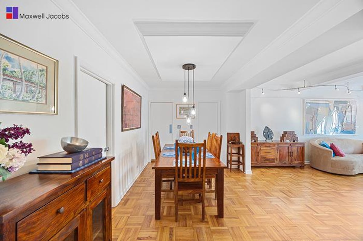 Photo for The Aristocrat - 45 West 54th Street Cooperative in Midtown, Manhattan