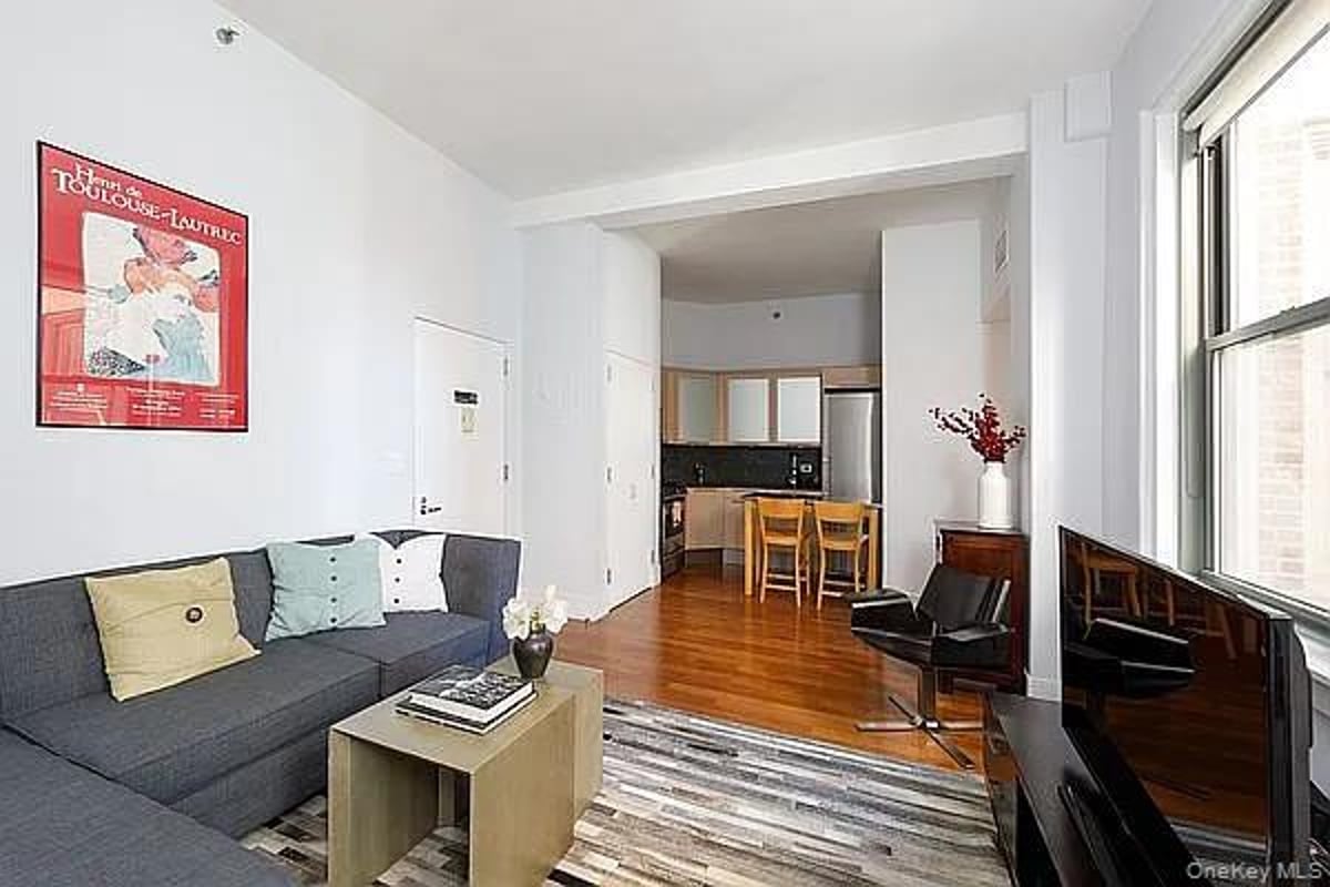 Photo for Greenwich Place - 120 Greenwich Street Condominium in Financial District, Manhattan