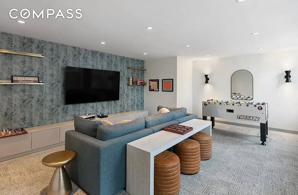 Photo for Tower 270 - 270 Broadway Condominium in Tribeca, Manhattan