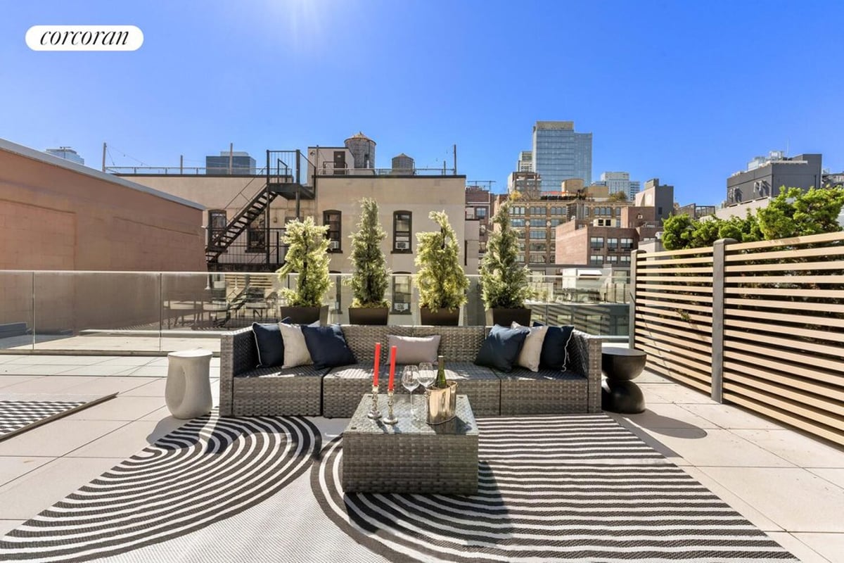 Photo for 540 West - 540 West 49th Street Condominium in Midtown West, Manhattan