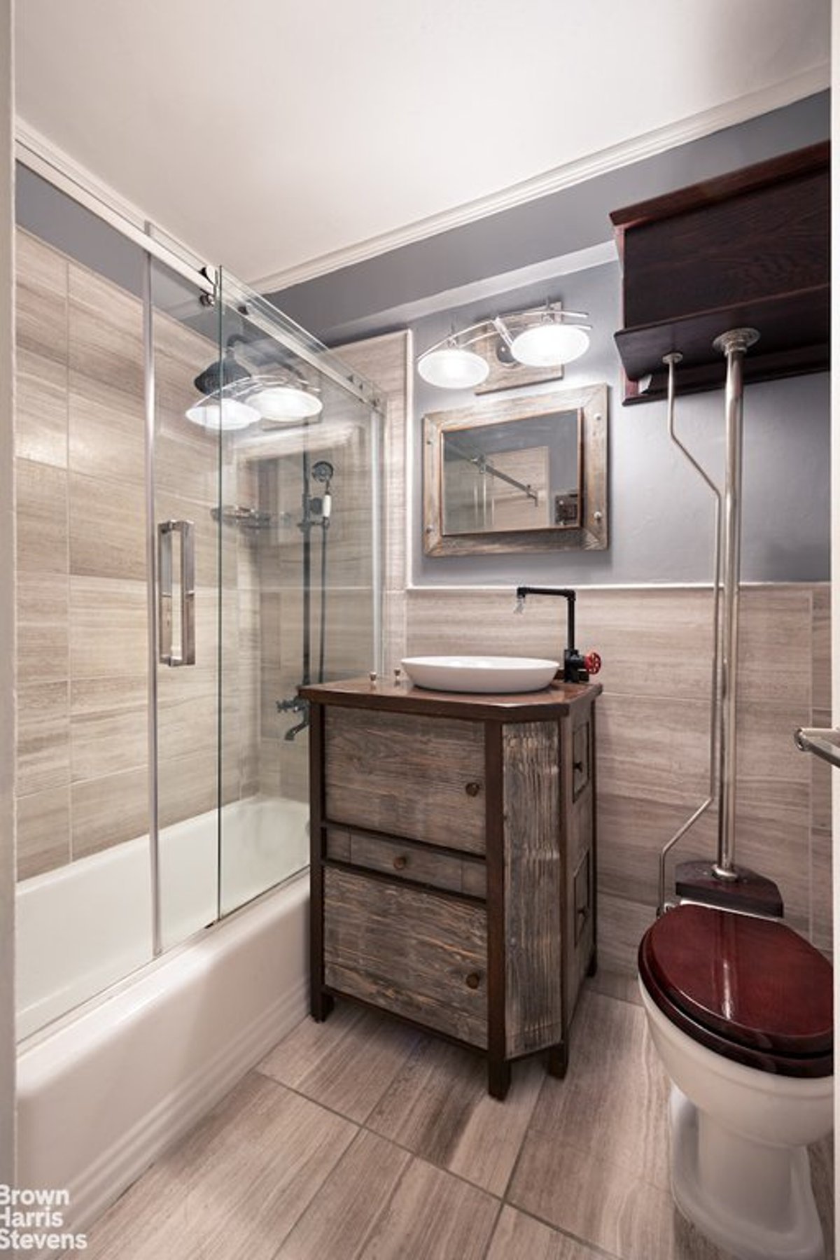 Photo for Convention Overlook - 430 West 34th Street Cooperative in Hudson Yards, Manhattan