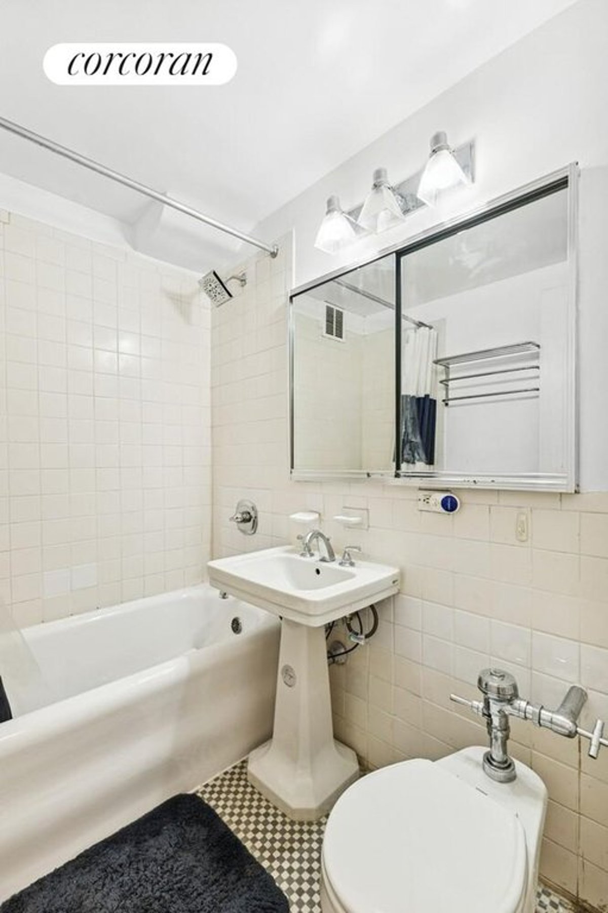 Photo for Prospect Tower - 45 Tudor City Place Cooperative in Turtle Bay, Manhattan