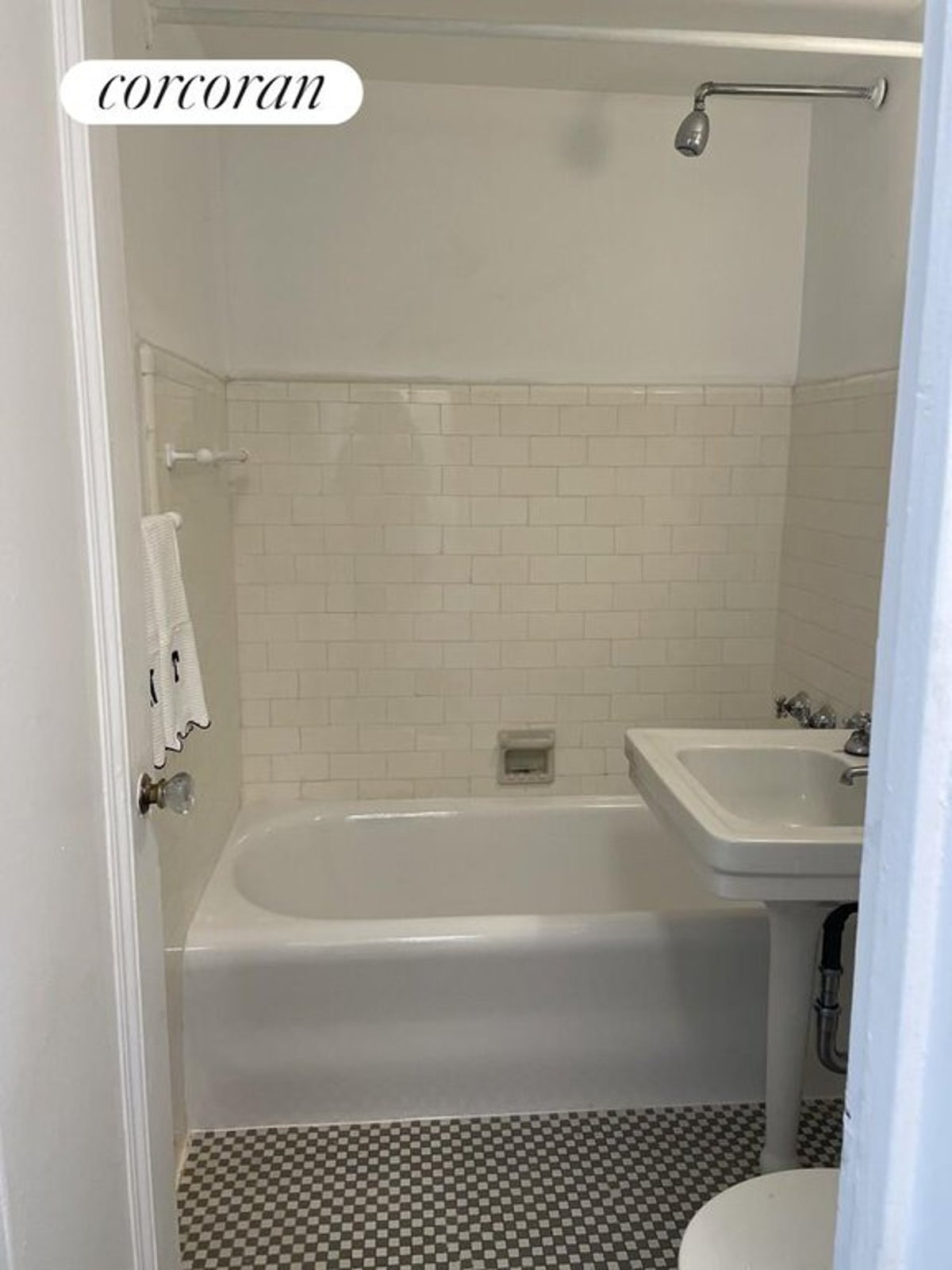 Photo for Prospect Tower - 45 Tudor City Place Cooperative in Turtle Bay, Manhattan