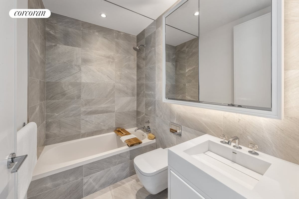 Photo for Sutton Tower - 430 E 58th Street Condominium in Sutton Place, Manhattan