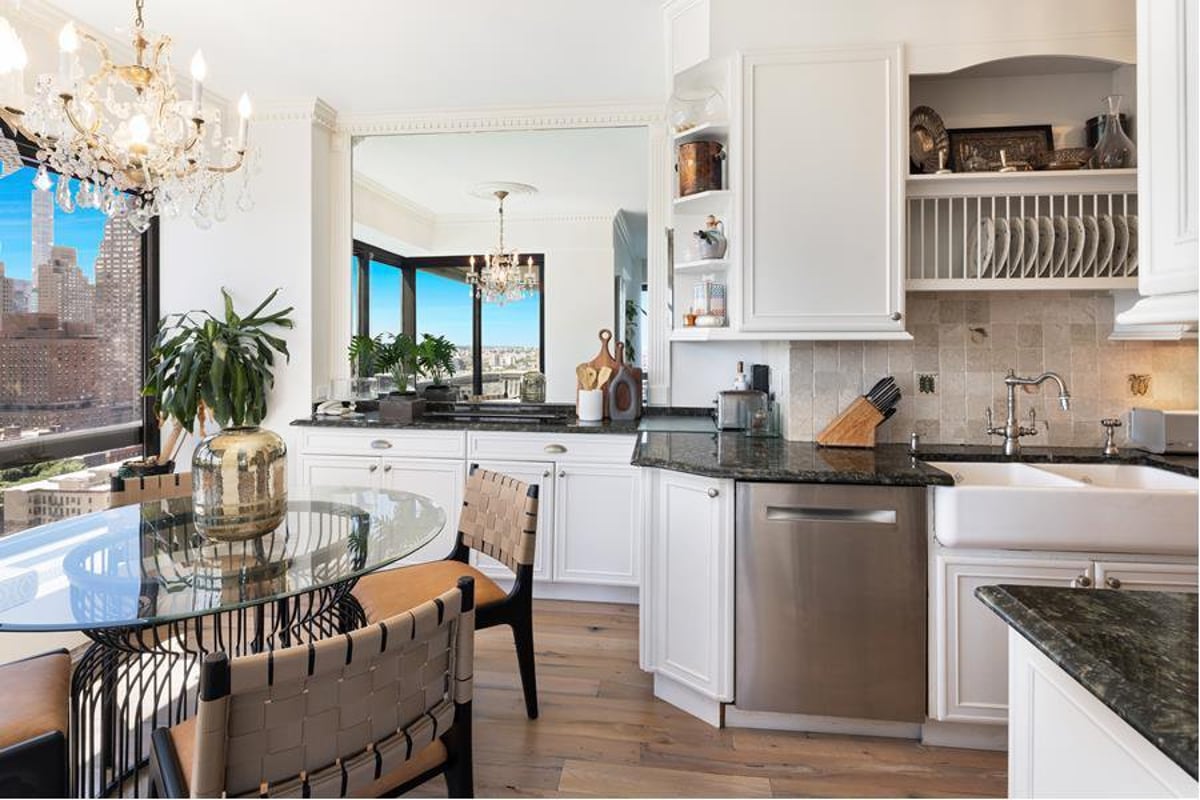 Photo for The Promenade - 530 East 76th Street Condominium in Upper East Side, Manhattan