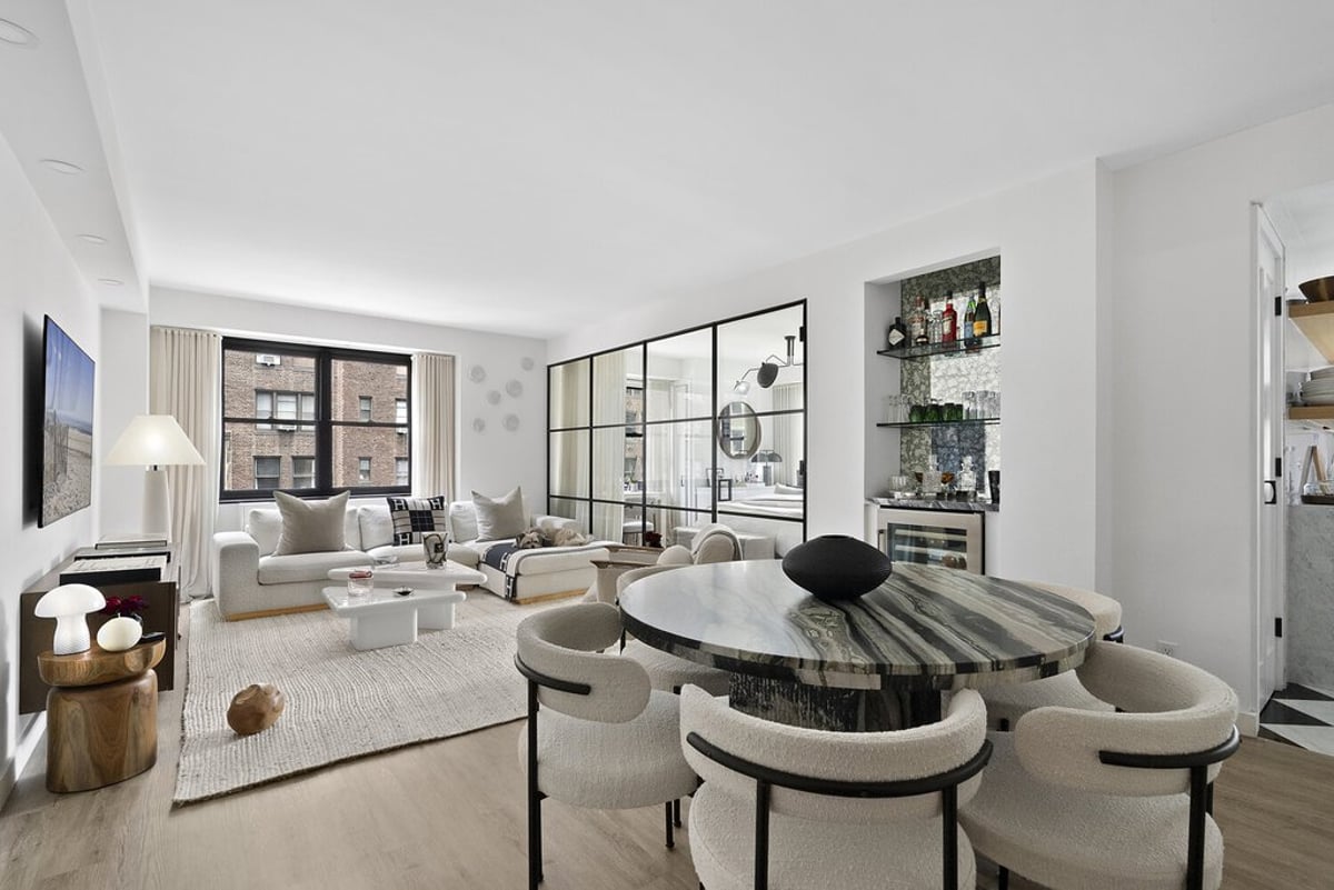 Photo for The Revere - 400 East 54th Street Condominium in Midtown East, Manhattan