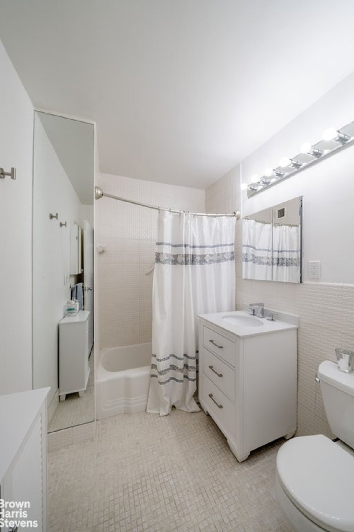 Photo for Plaza Tower - 118 East 60th Street Cooperative in Midtown, Manhattan