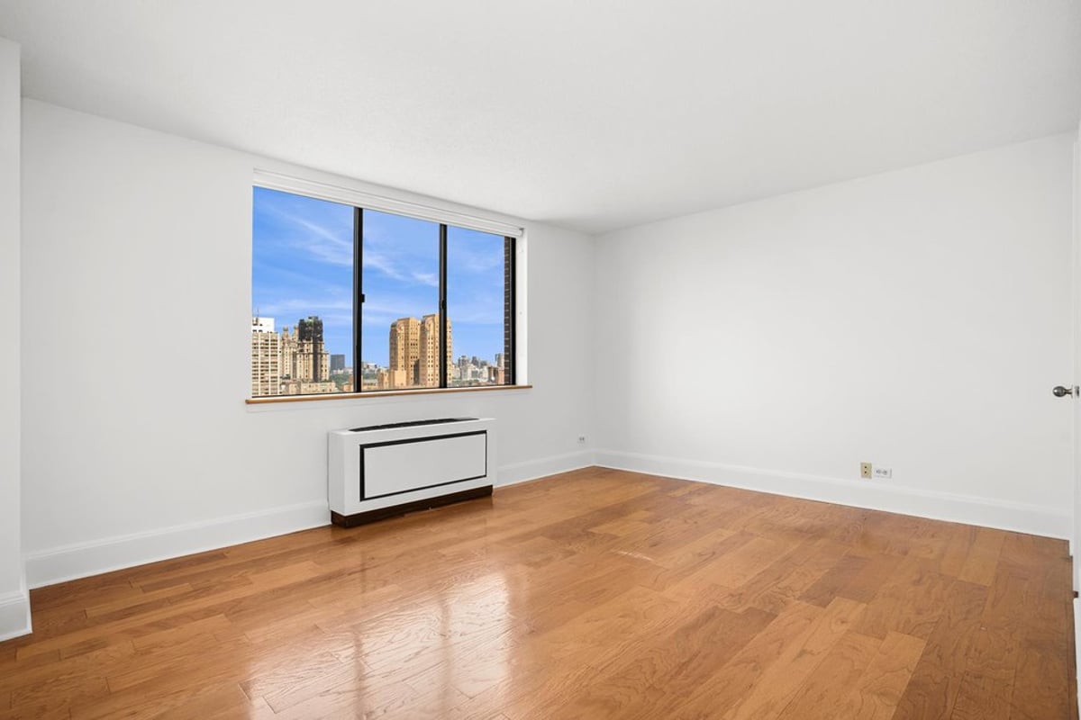 Photo for 45 West 67th Street - 45 West 67th Street Condominium in Upper West Side, Manhattan