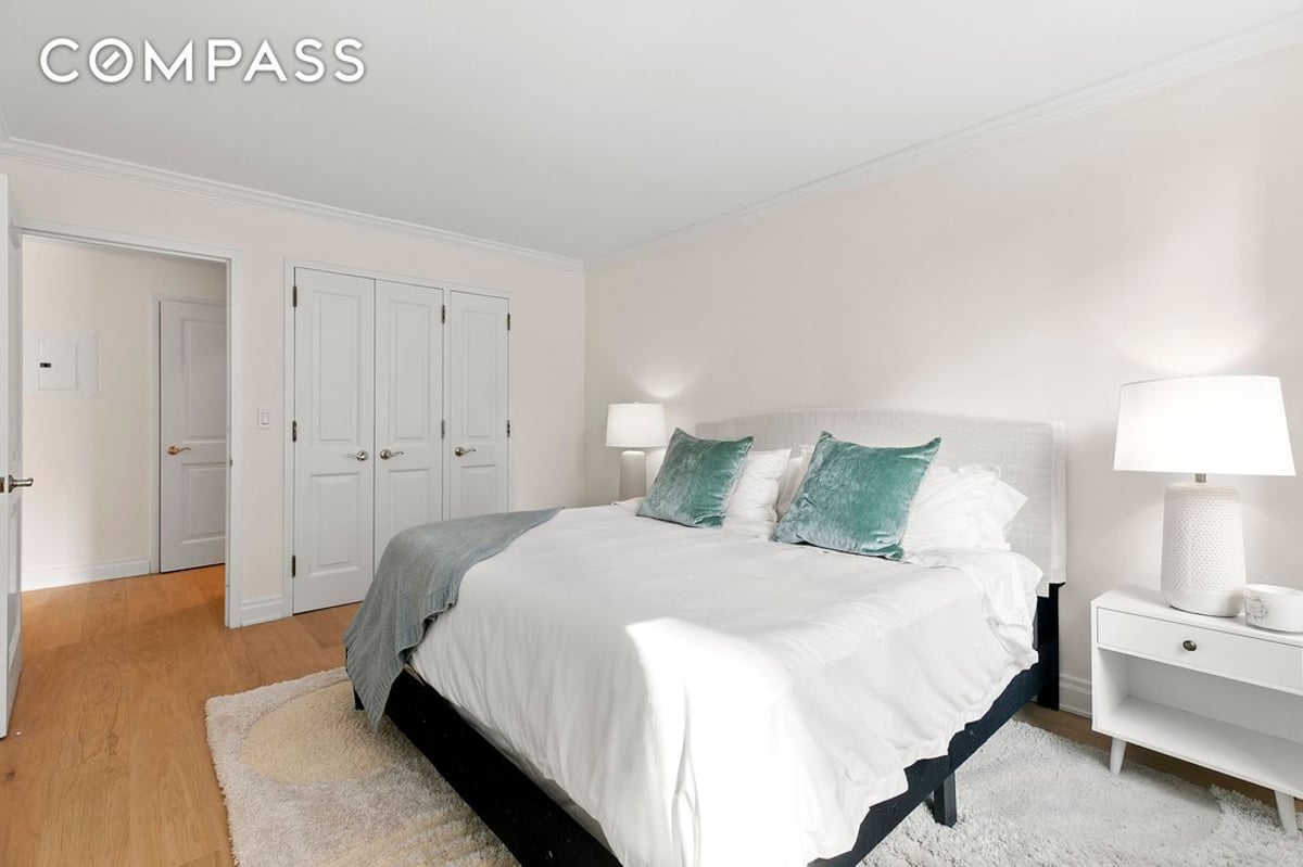 Photo for Wellington Tower - 350 East 82nd Street Condominium in Upper East Side, Manhattan