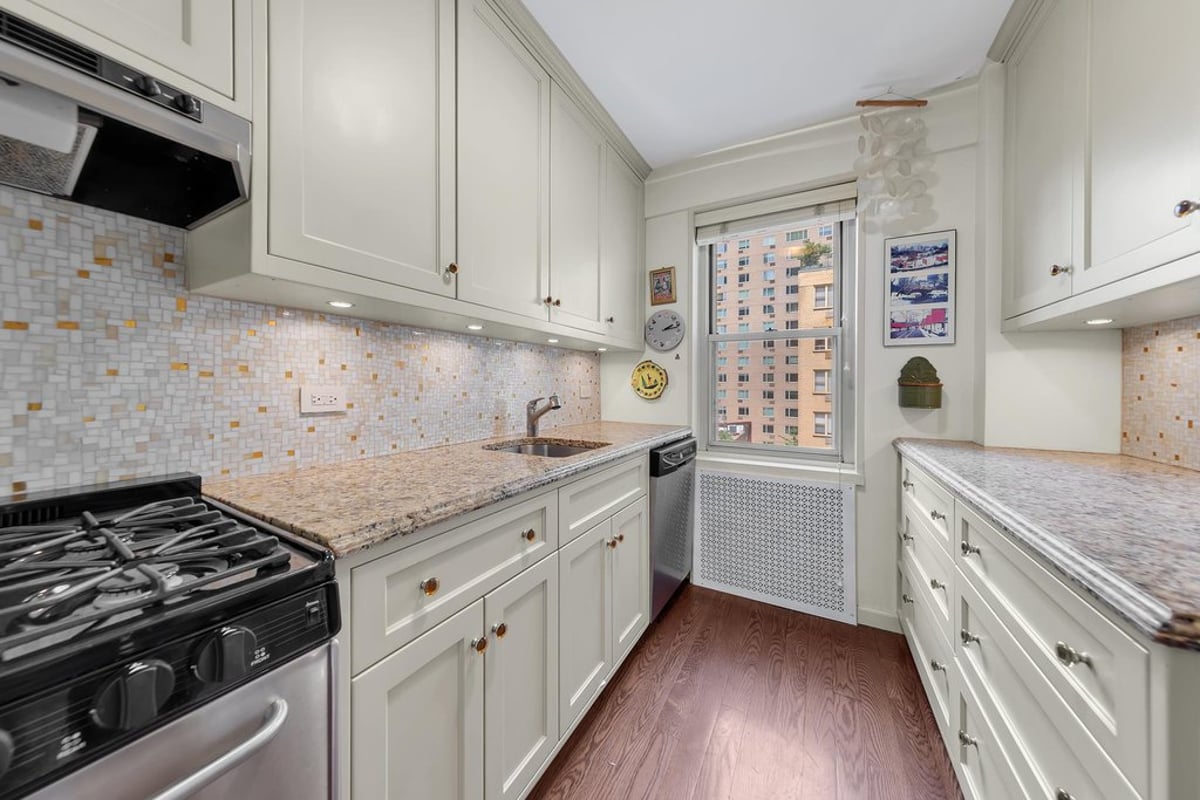 Photo for The Sutton House - 415 East 52nd Street Cooperative in Midtown East, Manhattan