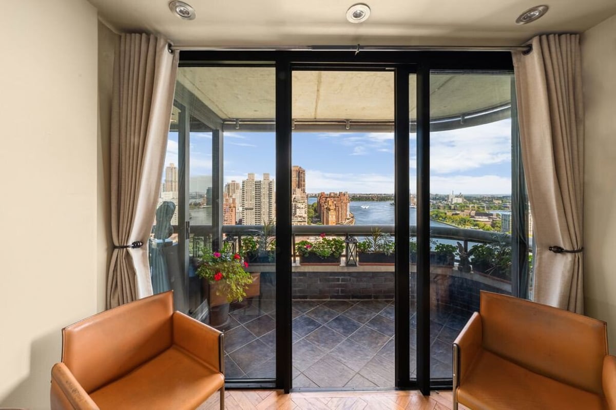 Photo for The Promenade - 530 East 76th Street Condominium in Upper East Side, Manhattan