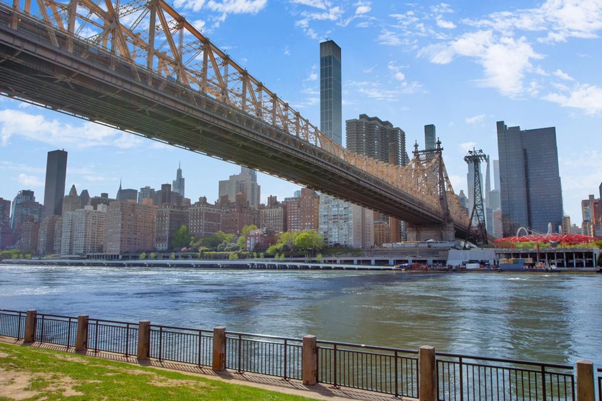 Photo for Island House - 555 Main Street Condominium in Roosevelt Island, Manhattan