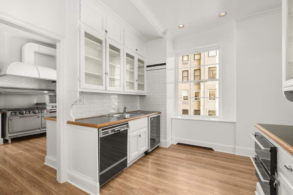 Photo for River House - 435 East 52nd Street Cooperative in Midtown East, Manhattan