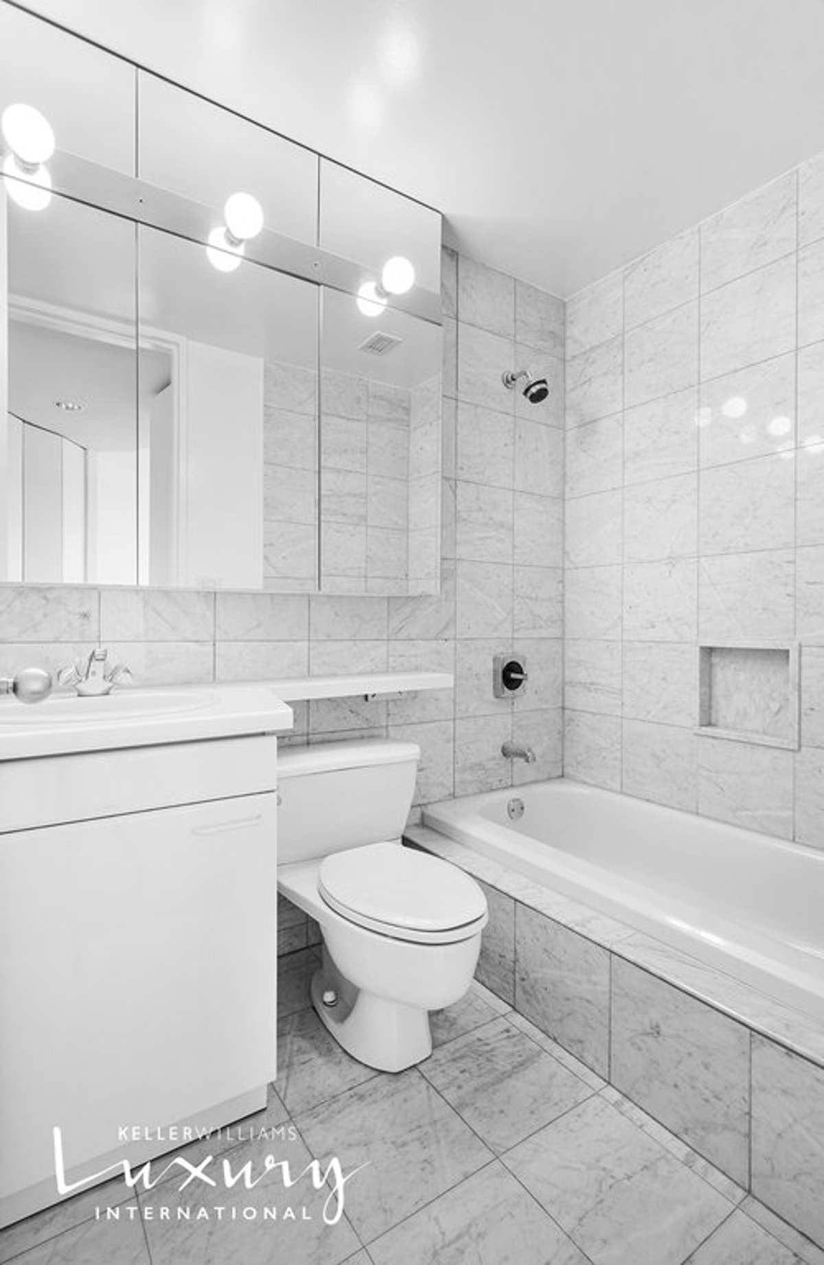 Photo for Metropolitan Tower - 146 West 57th Street Condominium in Midtown, Manhattan