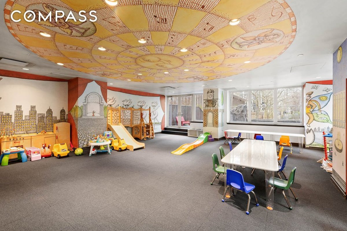 Photo for 200 West End Avenue - 200 West End Avenue Condominium in Upper West Side, Manhattan