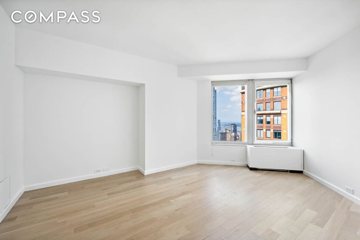 Photo for CitySpire - 150 West 56th Street Condominium in Midtown, Manhattan