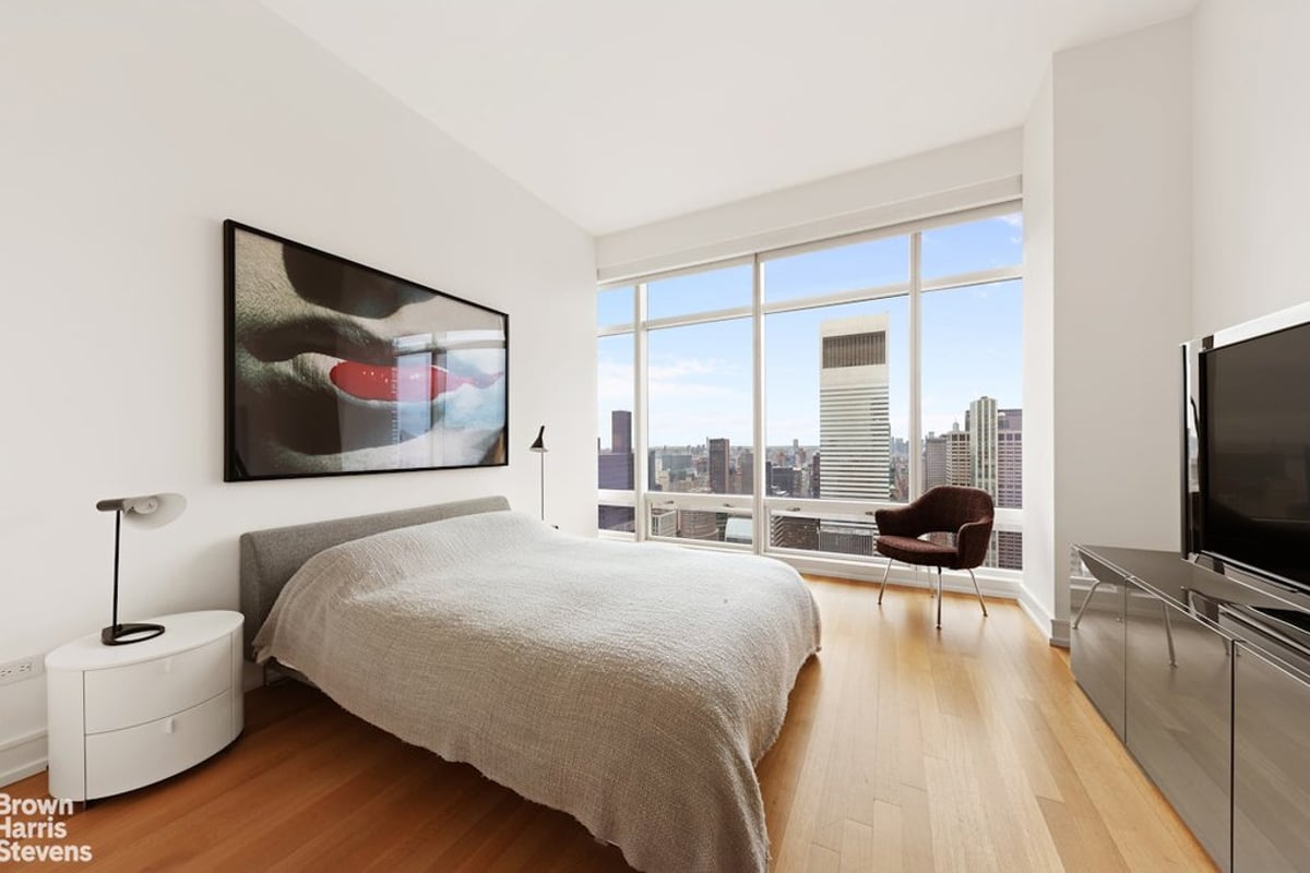 Photo for One Beacon Court - 151 East 58th Street Condominium in Midtown East, Manhattan