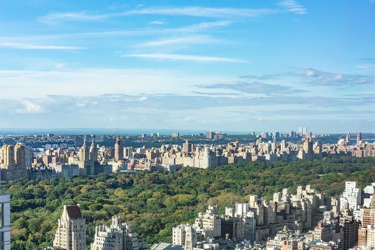 Photo for One Beacon Court - 151 East 58th Street Condominium in Midtown East, Manhattan