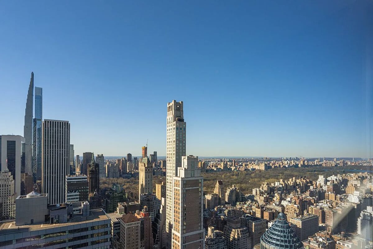 Photo for One Beacon Court - 151 East 58th Street Condominium in Midtown East, Manhattan