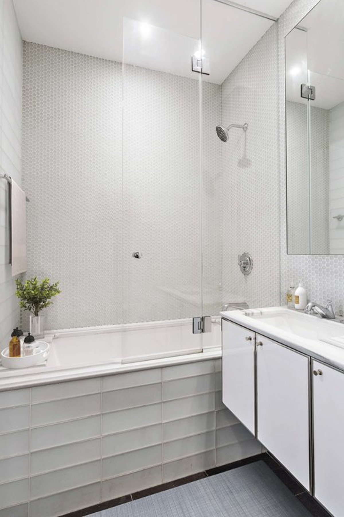 Photo for The Broad Exchange Building - 25 Broad Street Condominium in Financial District, Manhattan